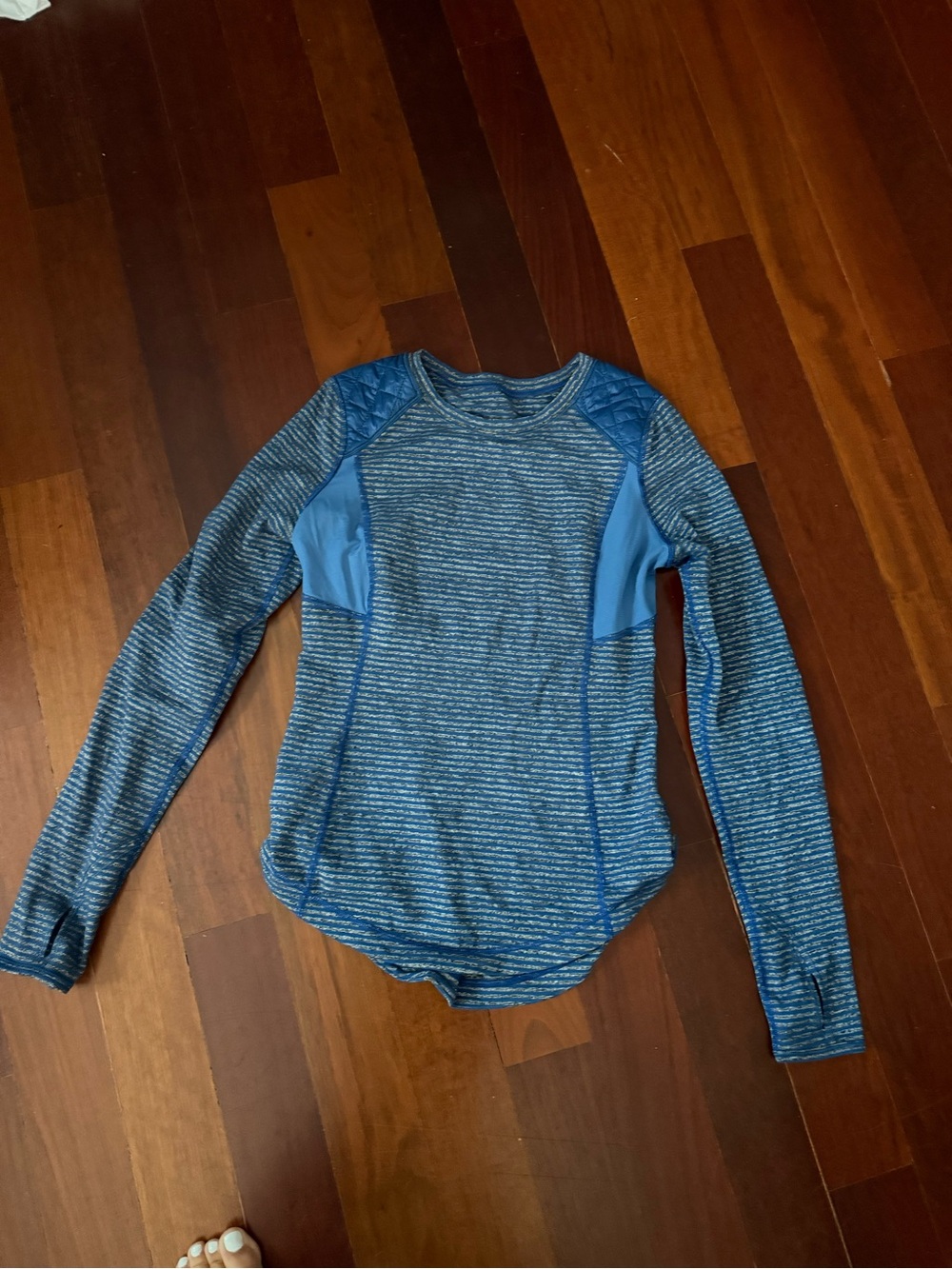 Lululemon Women's Blue striped Long-Sleeve Performance top size 6
